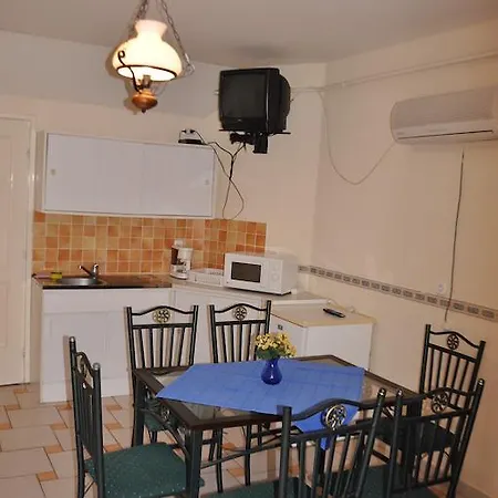 Apartment Julius Apartmanhaz *